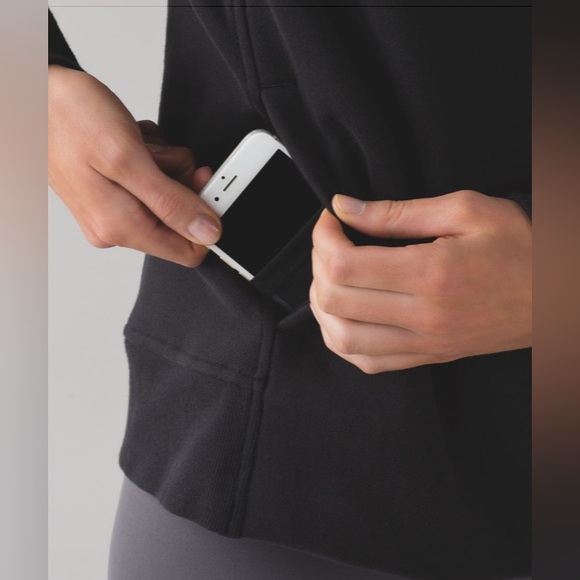 Lululemon Back To It Crew in Black - Picture 4 of 11